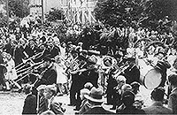 Schneverdinger Fotos – Kalenderbilder – Heideblütenfest Umzug, kurz nach dem Krieg