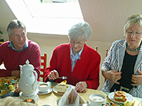 Klassentreffen 2013<br/>v. li. Klaus-Dieter Struck, Erika Feytag (geb. Inselmann), Hannelore Henry (geb. Koslowsky)